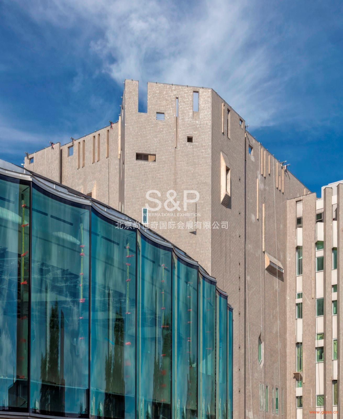 當藝術邂逅玻璃 ——北玻打造丹佛藝術博物館“新接待中心”項目 當藝術邂逅玻璃 ——北玻打造丹佛藝術博物館“新接待中心”項目